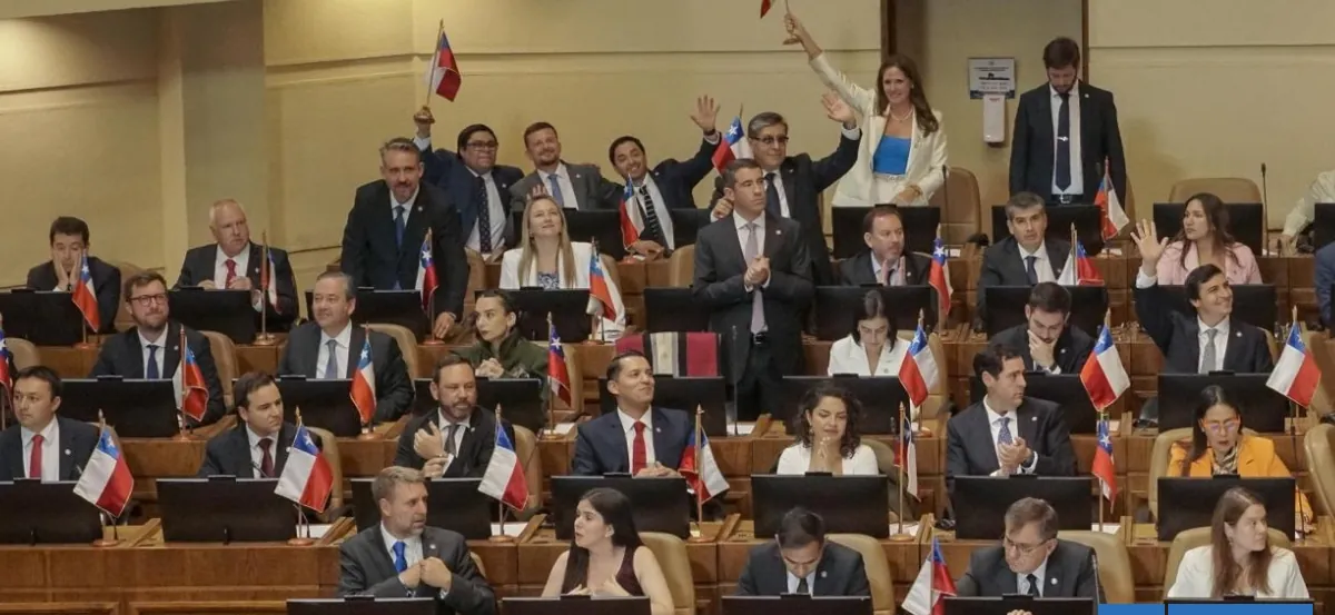 "Un nuevo mañana": Diputados republicanos asumen en el Congreso con foco en acuerdos y economía