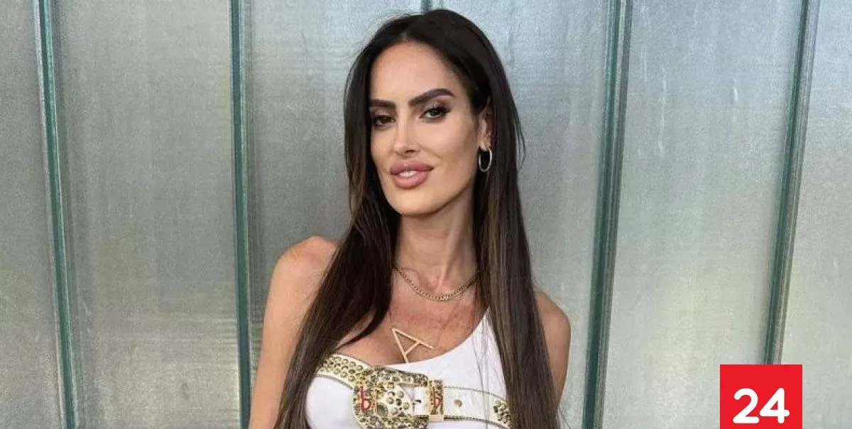 "Eres una cobarde": Adriana Barrientos dedica fuerte "tiradera" a periodista