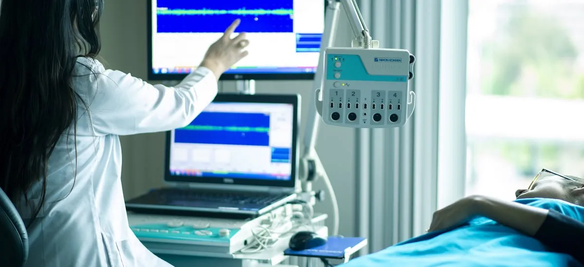 Fonasa publica reajuste de arancel de prestaciones para las clínicas: cubre la mitad de la inflación del año pasado