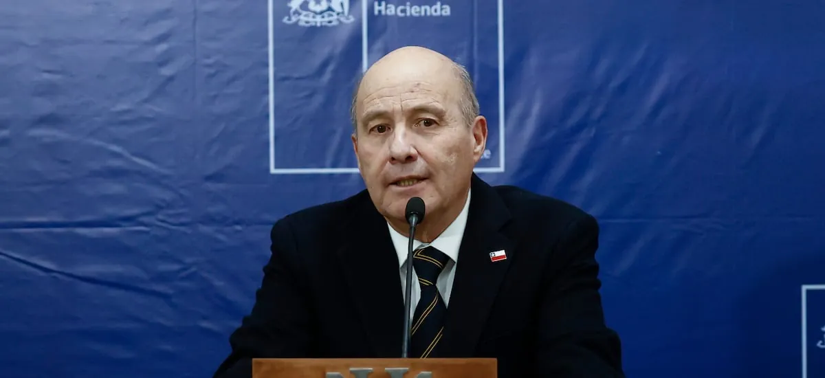Ministro Quiroz sorprende y hace anuncio sobre levantamiento del secreto bancario