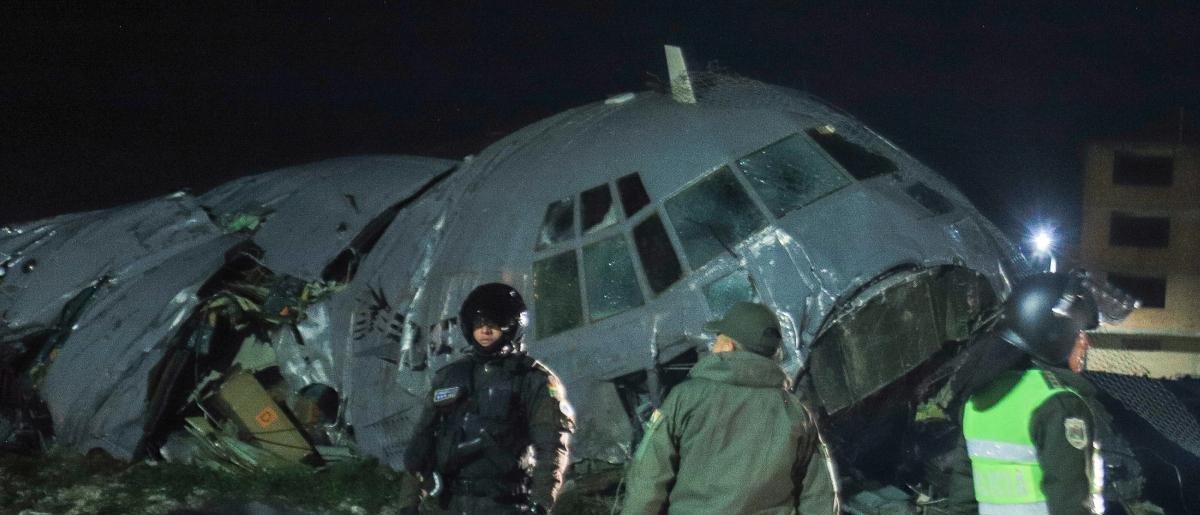 Hércules de la Fuerza Aérea Boliviana se salió de pista y dejó 15 muertos en El Alto