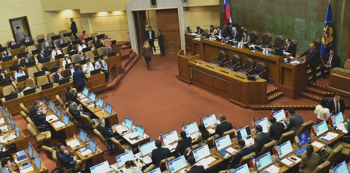 Hasta $38 millones: revelan listado de diputados y autoridades de Gobierno con deudas de crédito universitario