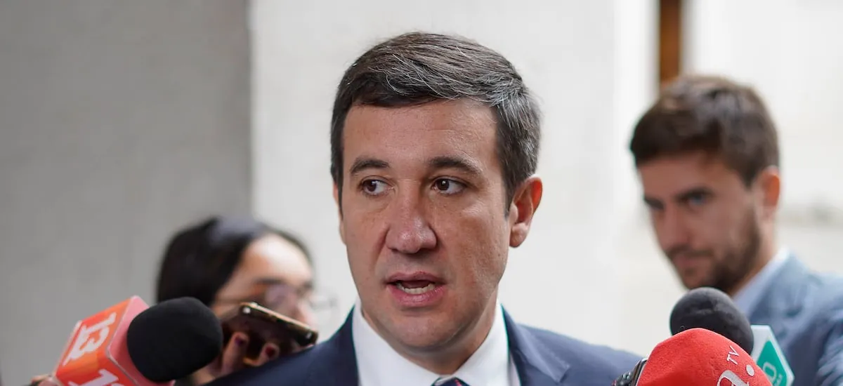 Ramírez (UDI) llama al Ejecutivo a desarrollar instructivo de las actividades de Kast en La Moneda tras requerimiento en Contraloría