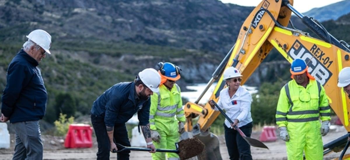 En gira por Aysén: Boric pide a futuro gobierno la continuidad de las obras de conectividad en la Carretera Austral