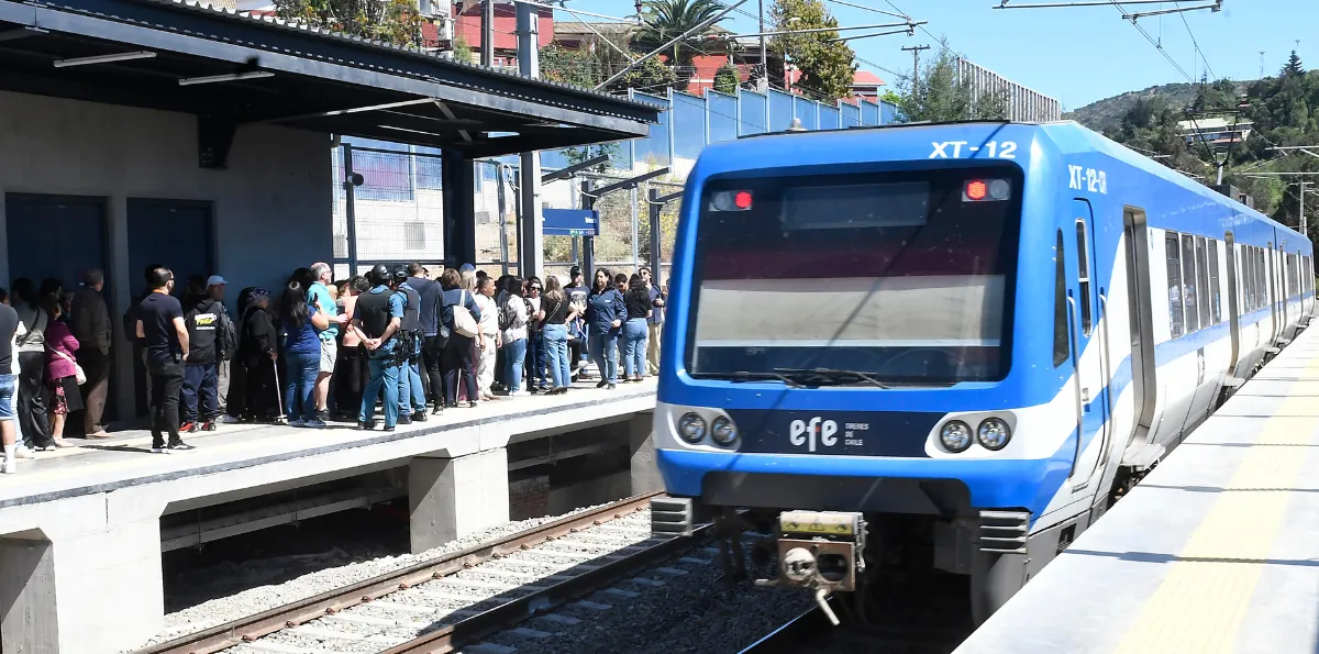 Se descarrila otra vez: Gobierno frena proyecto del tren Santiago-Valparaíso y retira de Contraloría contrato para estudio