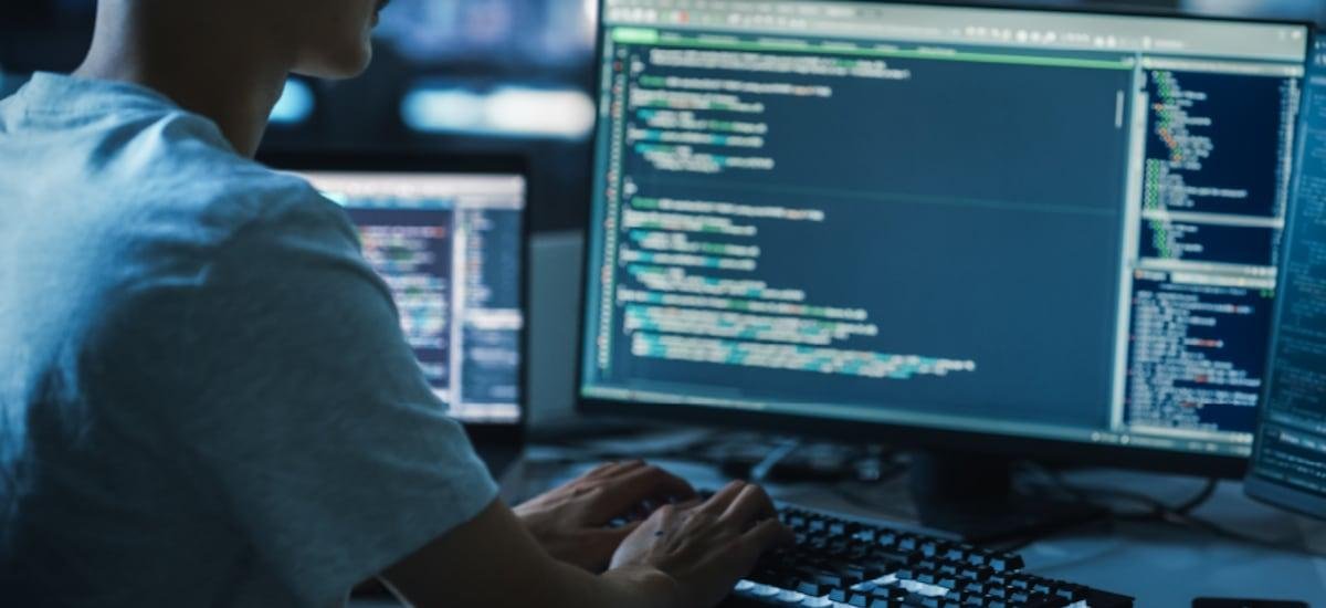 Ingeniería en Informática y mercado laboral: ¿Por qué es una de las carreras más demandadas?