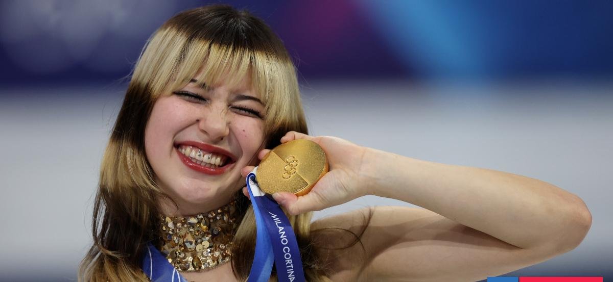Volvió del retiro y ganó oro: Alysa Liu, la ’prodigio’ que deslumbra en patinaje de JJOO de Invierno