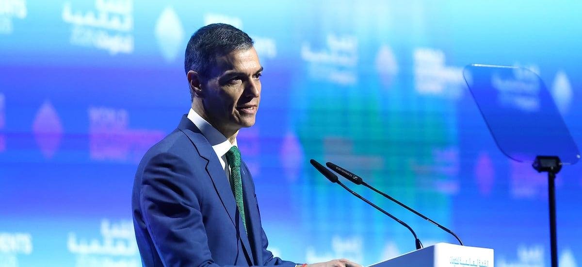 España se suma a ofensiva contra las redes sociales: se prohibirán hasta los 16 años y será delito manipular el algoritmo