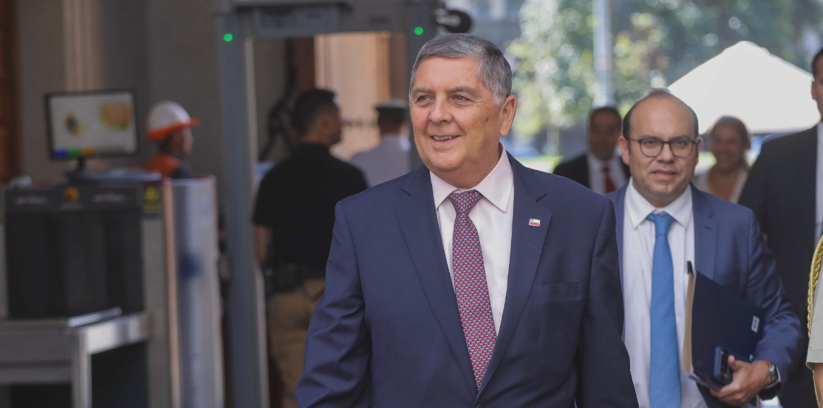 Alvarado contradice a Boric: Kast “no fue informado ni tuvo conocimiento alguno sobre el cable chino”