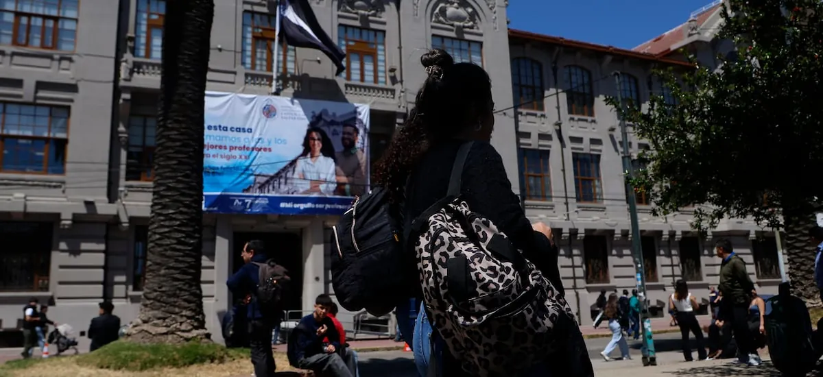 Revelan que diputada del Partido Republicano registra una deuda de $ 38 millones por el CAE