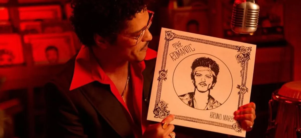 El tibio regreso de Bruno Mars: su nuevo disco enfrenta duras críticas