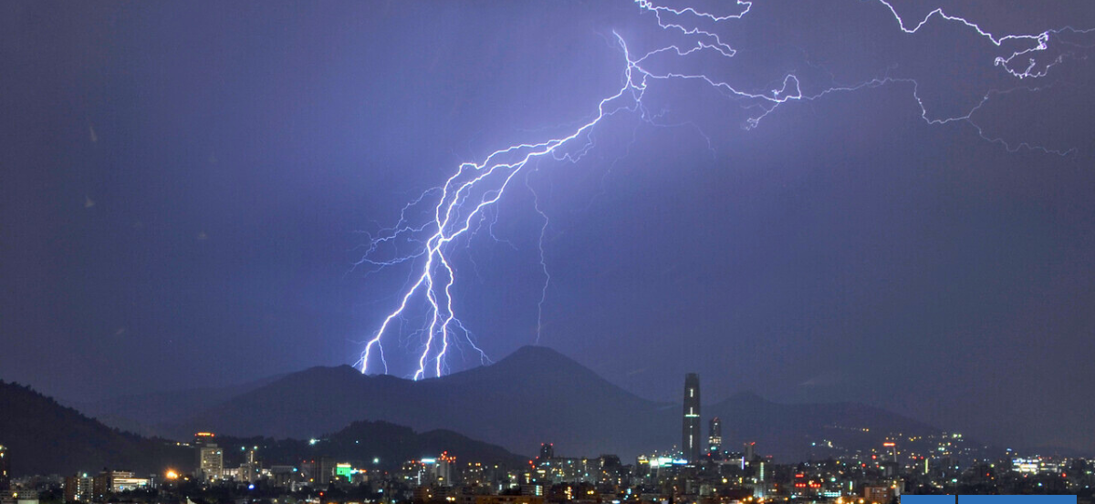 DMC emite Alerta Meteorológica por tormentas eléctricas para las regiones Metropolitana y O’Higgins