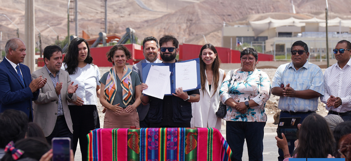 Presidente Boric firma decretos que crean Red de Salares Protegidos de Atacama