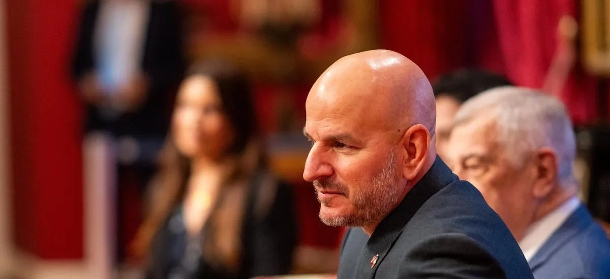 Cancillería convoca a embajador Judd para que entregue antecedentes de inteligencia de EE.UU. sobre el estallido social
