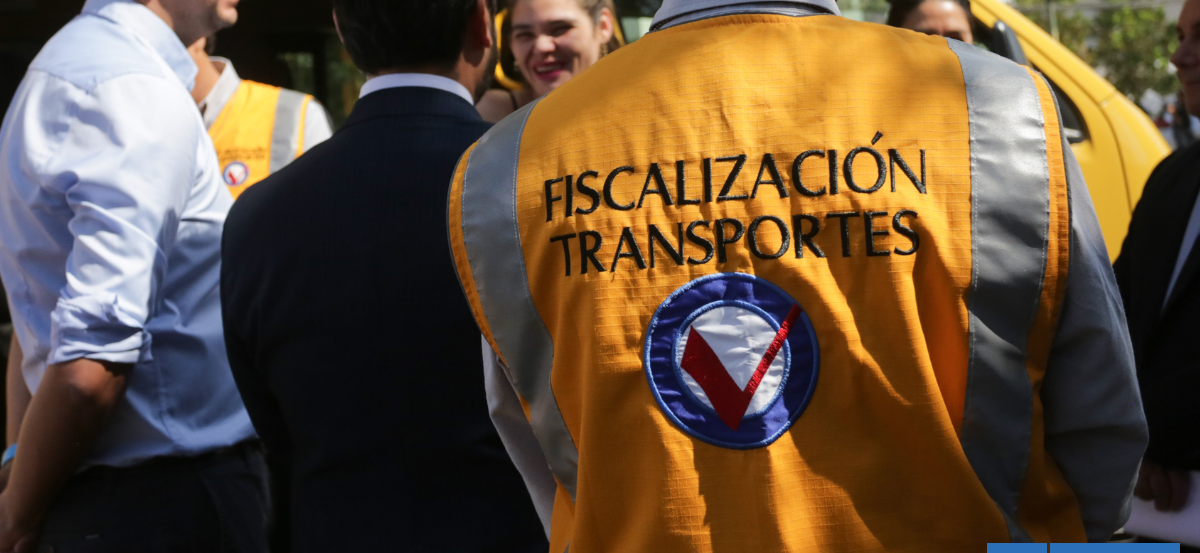 Preparando el regreso a clases: Carabineros realiza amplia fiscalización a furgones escolares de Temuc