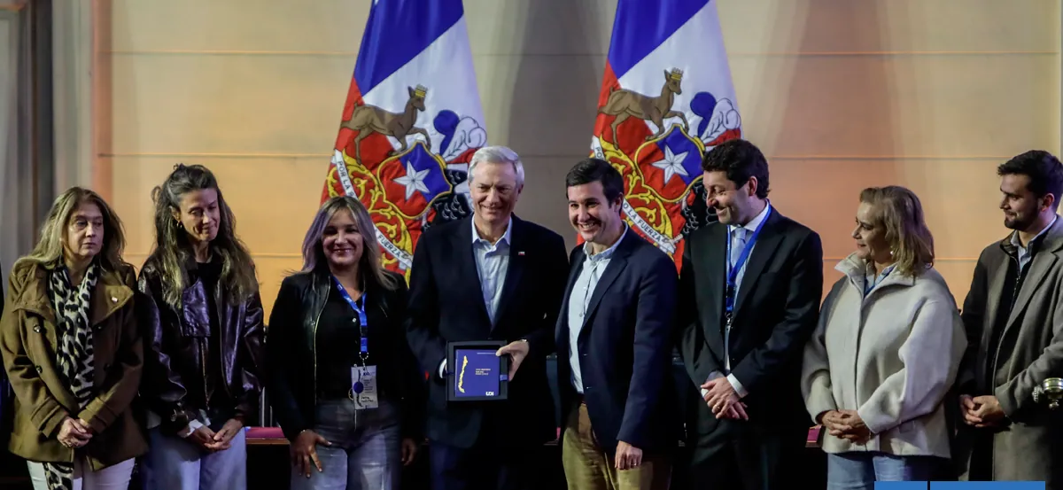 Tras recorrer todas las regiones del país: UDI entrega a presidente Kast su "Agenda Social para Chile"