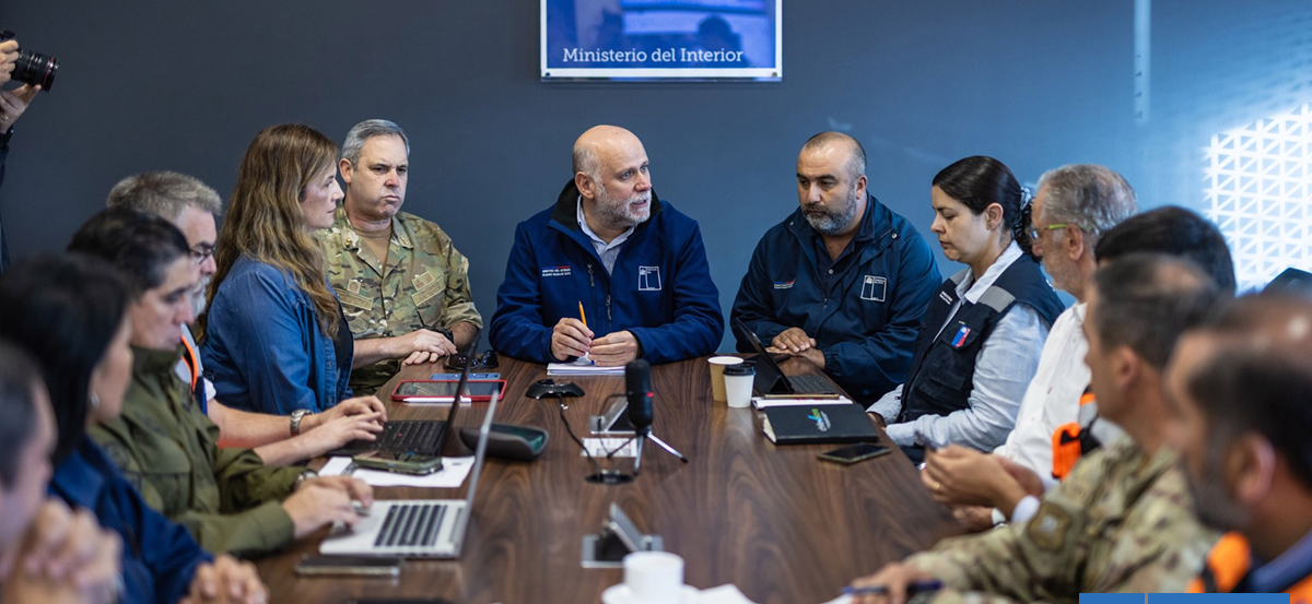 Elizalde por ayudas tempranas para afectados por incendios en el Bío Bío: "Es sólo la primera etapa"