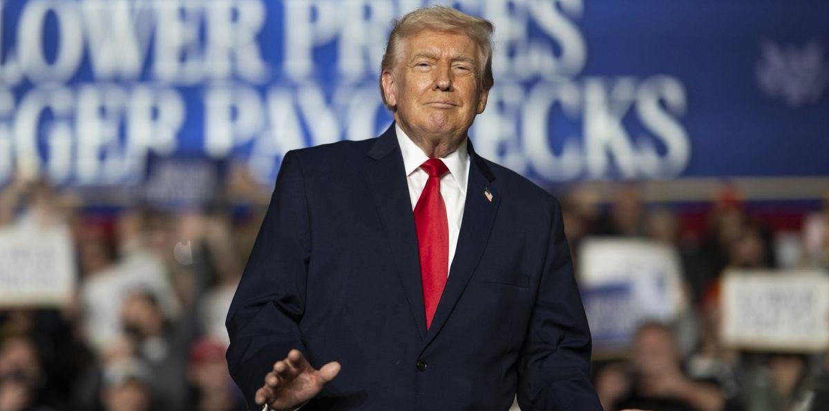 Trump vuelve a defender al ICE en Minneapolis: califica de “agitador” e “insurrecto” a enfermero asesinado