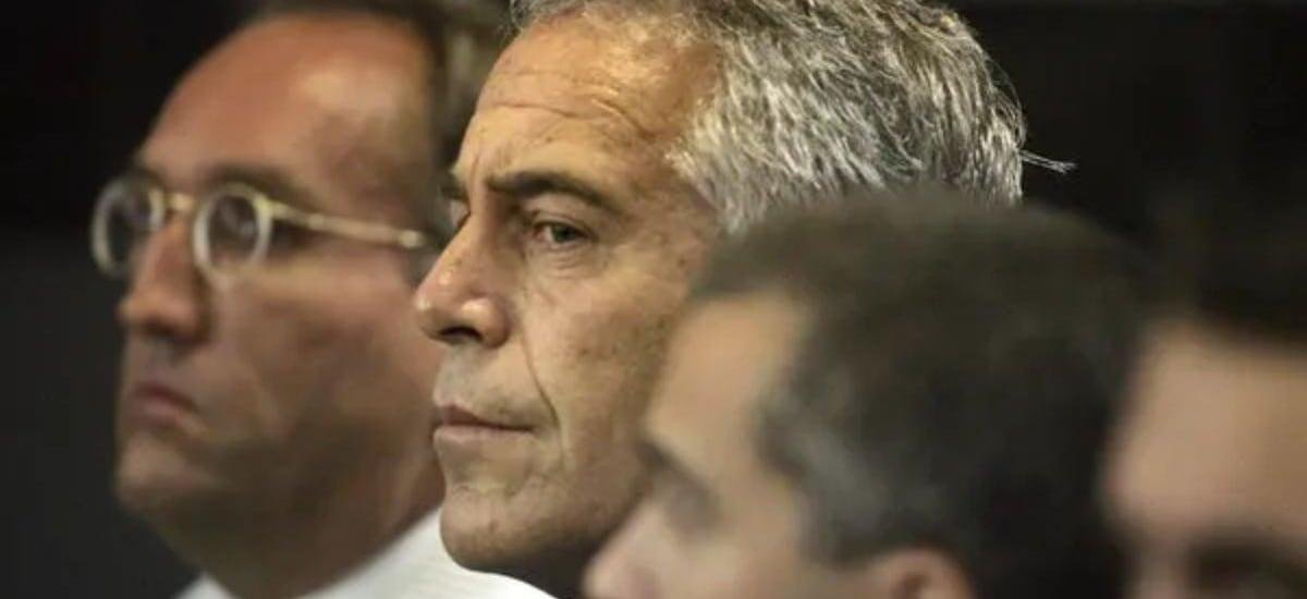 Andrea Sterling: “Me sentí en la boca del lobo con Jeffrey Epstein”