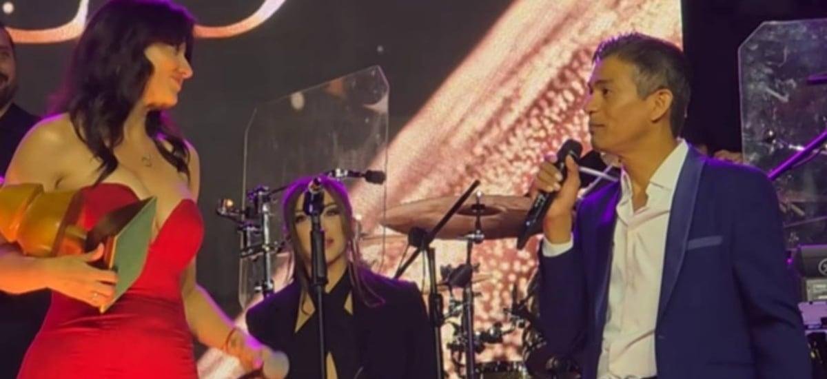 ¿Entonces no era talla? La frase de Yamila Reyna que desconcertó a Américo en pleno show y que antecedió a conflicto