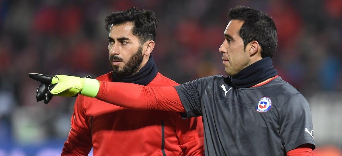“Siempre he sido anticolocolino” y “tonteras“: el día en Johnny Herrera y Claudio Bravo se cruzaron por un Superclásico