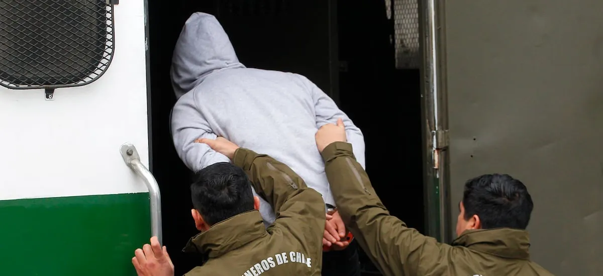 Utilizaron un taladro para cometer el crimen: detienen a tres sujetos por homicidio de un hombre en Tarapacá - La Tercera