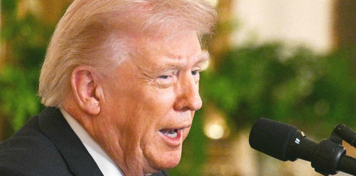 Trump afirma que EEUU "puede librar guerras eternamente" con sus reservas de municiones "prácticamente ilimitadas"