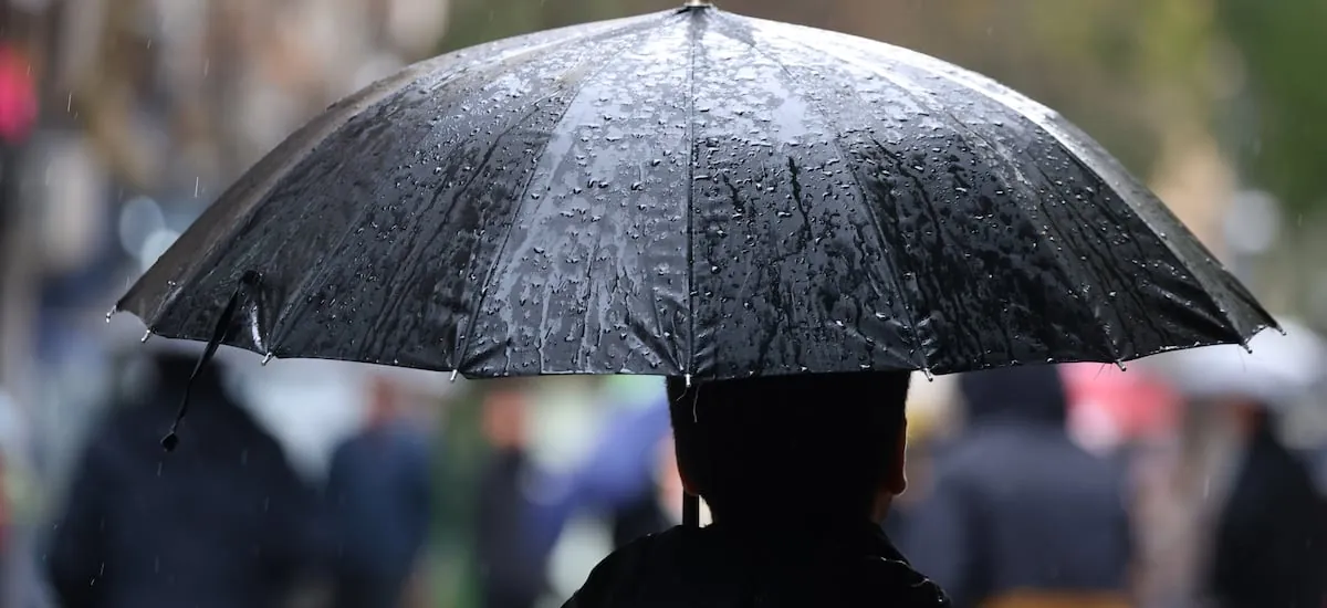 ¿A qué hora comenzarán las lluvias?: Pronostican precipitaciones y tormentas eléctricas para este lunes en Santiago