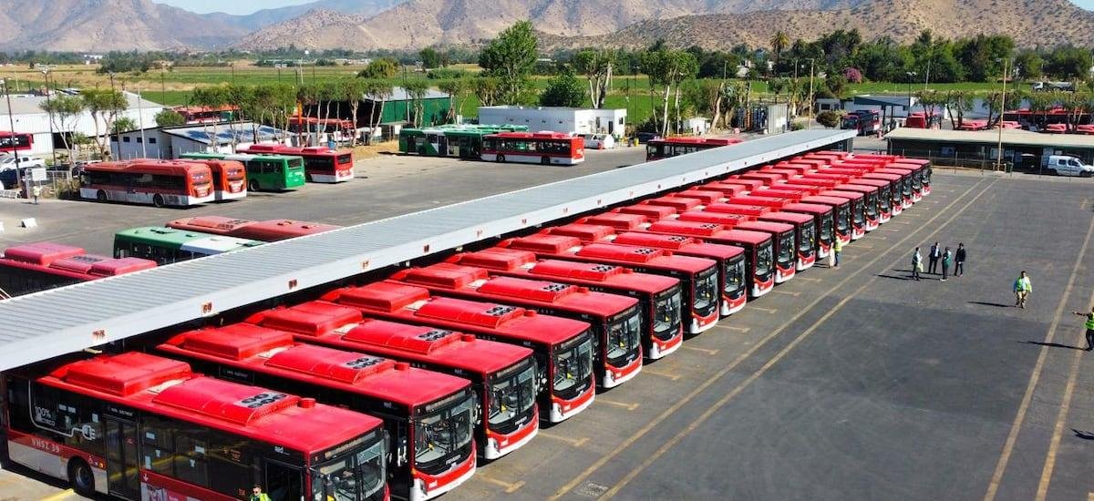 Aumentan los buses eléctricos en Santiago y alcanzan el 62% de la flota de Red
