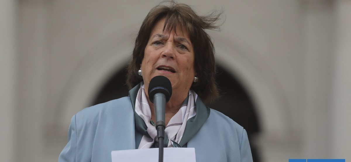 Defensa arremete por supuestos "amarres": tacha críticas de "incomprensibles" y respalda concursos