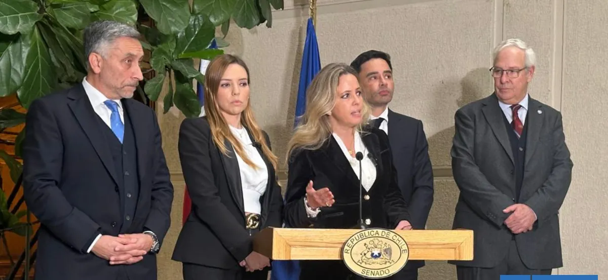 Senadores conforman "Bancada por Indulto General para FFAA y Carabineros" y suman presión al Gobierno