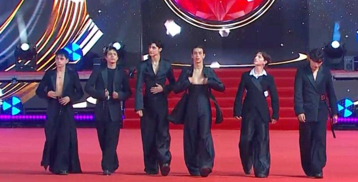 Q_ARE en Viña 2026: La popular banda de Pop chileno que marcó la alfombra roja de la Gala del festival