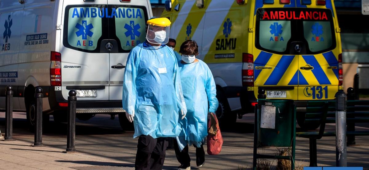 Condenan a exjefe de división del Minsal por adjudicar millonario contrato a empresa de su pareja