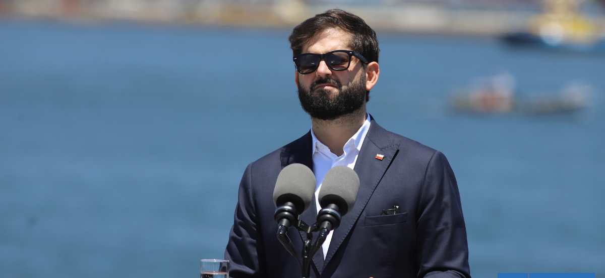 Boric viajará en buque a Juan Fernández para dar inicio al año escolar y lanzar campaña de vacunación