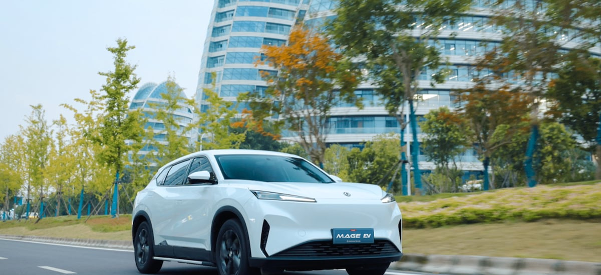 Dongfeng amplía su gama con la variante eléctrica del MAGE