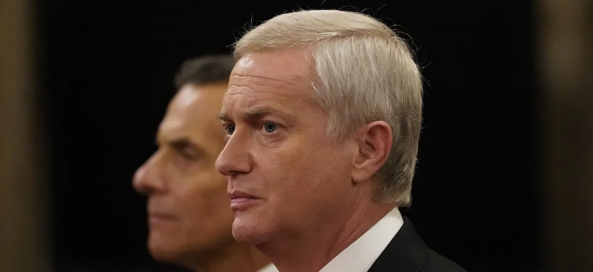 Indultos a uniformados condenados por estallido y opción de apoyar a candidato distinto a Bachelet: las nuevas definiciones de Kast