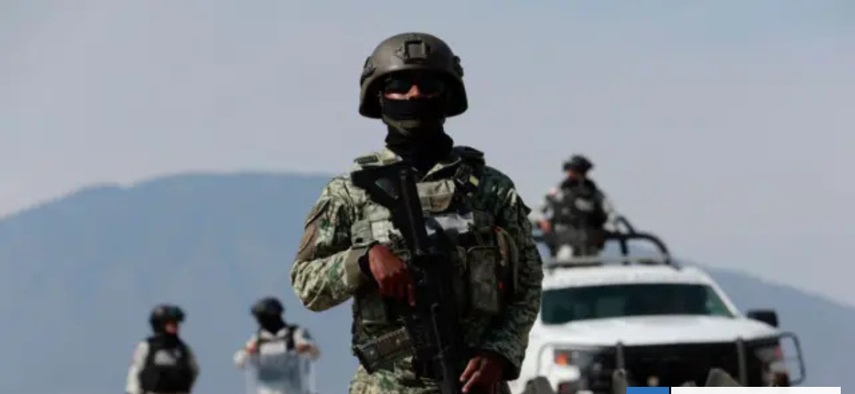 México despliega un total de 10.000 militares ante ola de violencia por muerte de ’El Mencho’