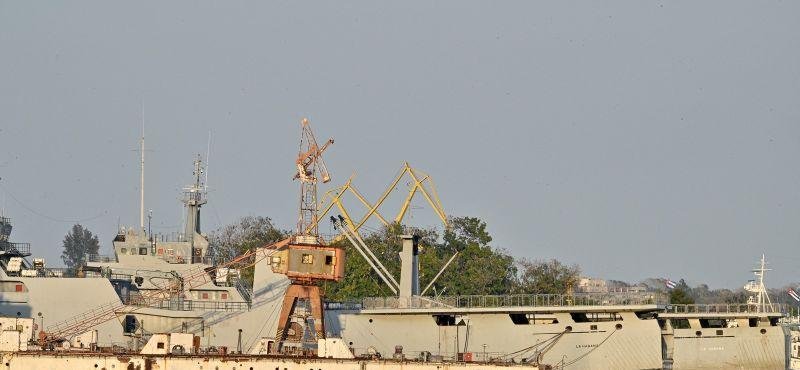 Qué pasó en el operativo en Cuba contra una “lancha infractora” en el que murieron cuatro personas