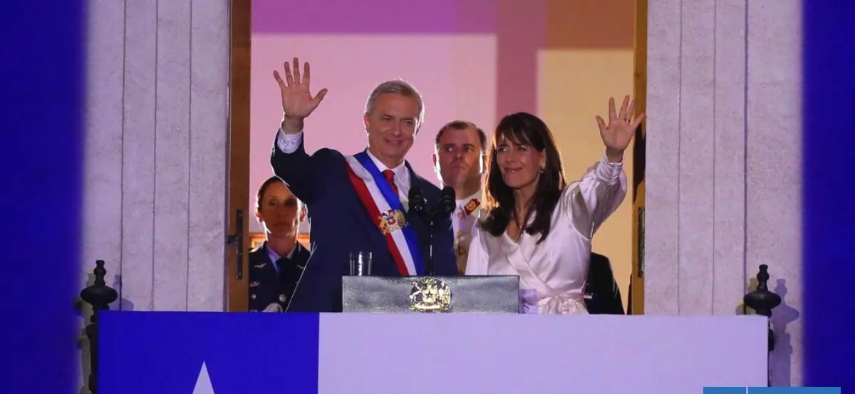 Presidente Kast promete en primer discurso "recuperar Chile" y advierte que "el que no cumpla, se va"