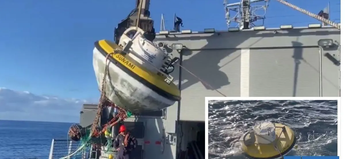 Armada recupera boya de monitoreo de tsunamis que quedó a la deriva en Iquique por acción de pesqueros