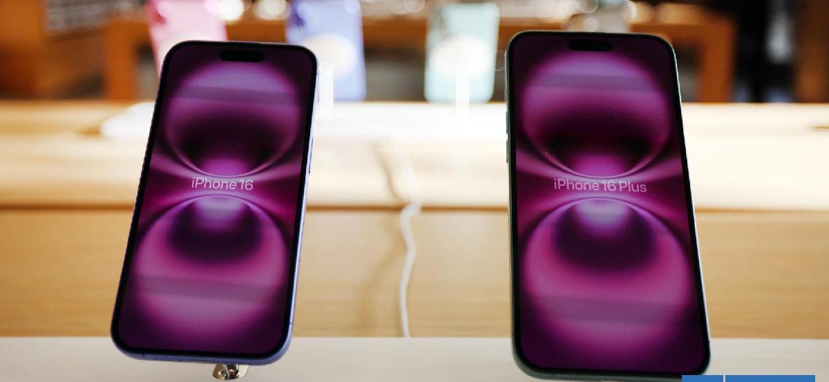 Apple reporta alza de beneficios y ventas históricas del iPhone por una demanda "sin precedentes"