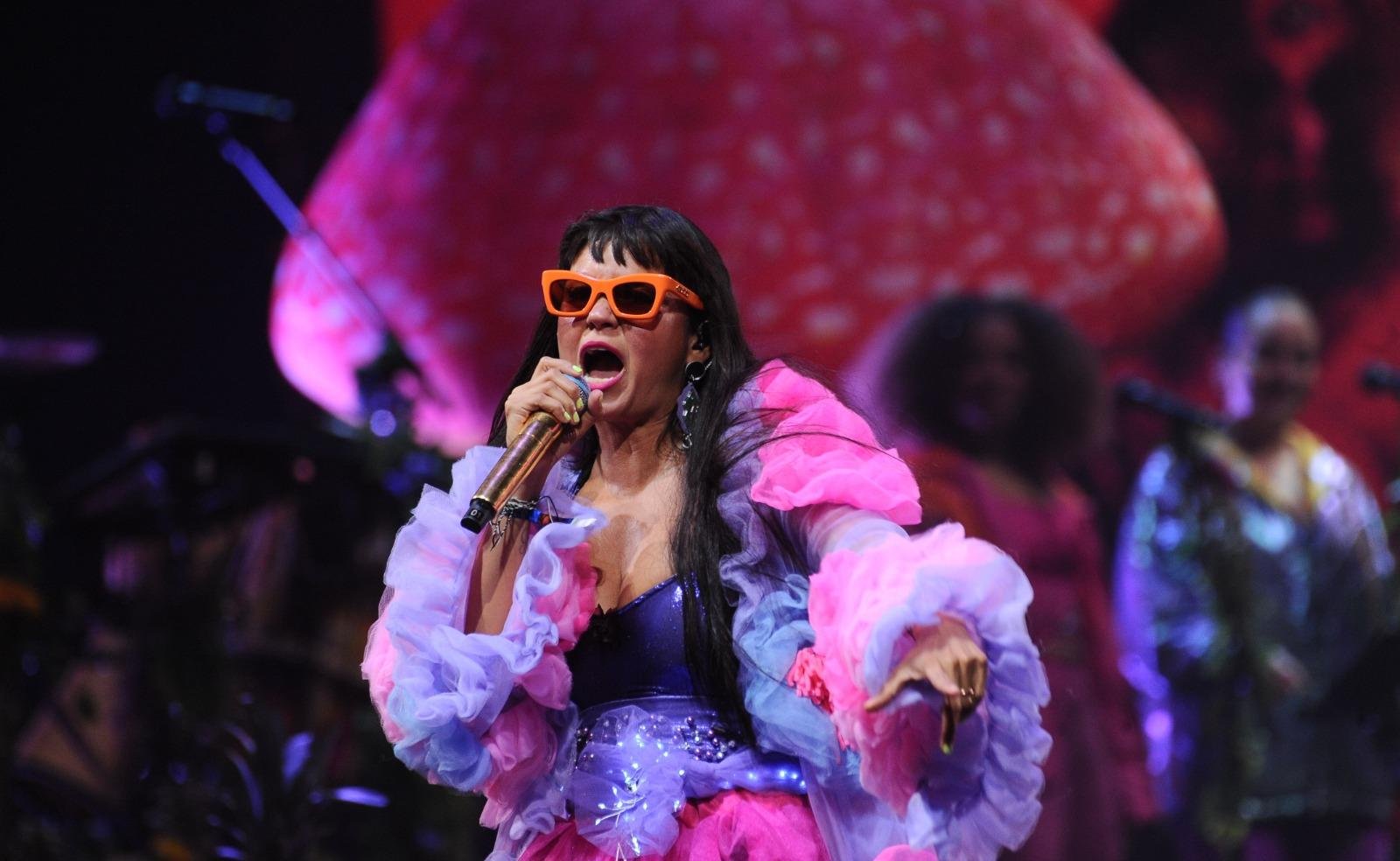 “No es culpa de ellos”: Cibernautas lamentan que show de Bomba Estéreo se dé en una Quinta semivacía