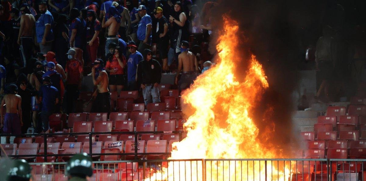 Tribunal de Disciplina determinó castigo a U. de Chile por graves incidentes ante Audax en el Nacional