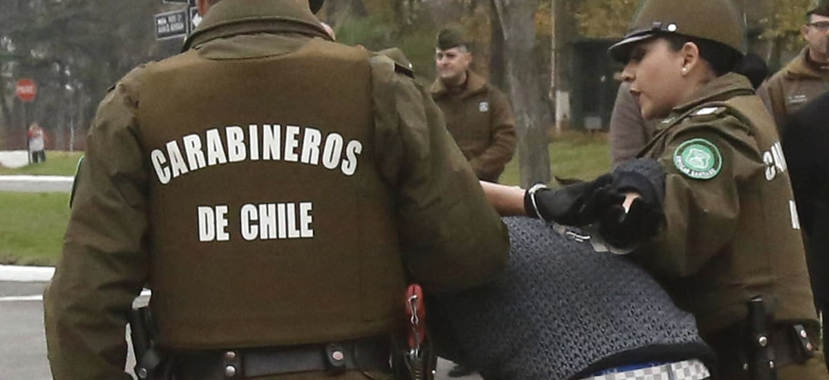 SEBV de Carabineros detiene a 110 prófugos en operativo coordinado a nivel nacional - La Tercera