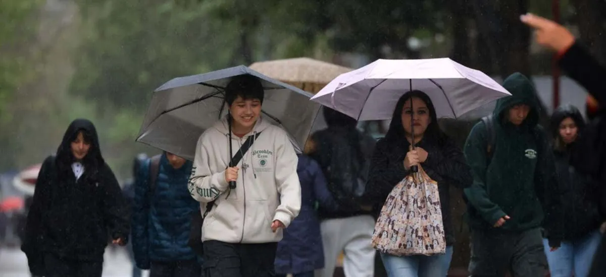 Cuándo comienza la lluvia en Santiago y cómo se desenvolverá la seguidilla de sistemas frontales