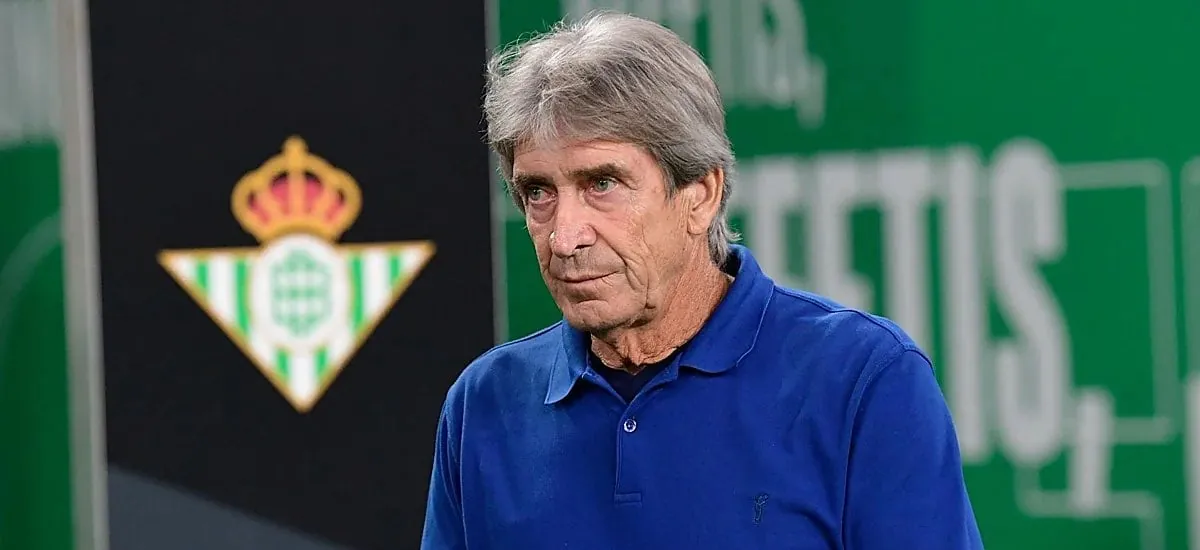 La dura autocrítica de Manuel Pellegrini tras el descalabro del Betis: “Defensivamente fuimos un desastre”