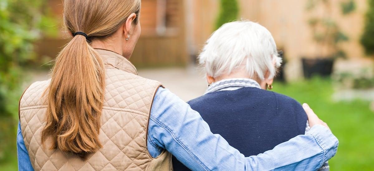 El 33% de las personas cuidadoras en Chile casi nunca descansa - La Tercera