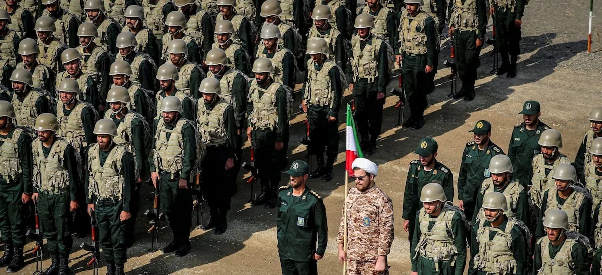 Guardia Revolucionaria asegura “control total” del estrecho de Ormuz tras anuncio de bloqueo de EE.UU. - La Tercera
