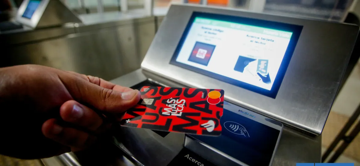 Pago con tarjetas en Metro supera el millón y medio de transacciones en primer mes de funcionamiento