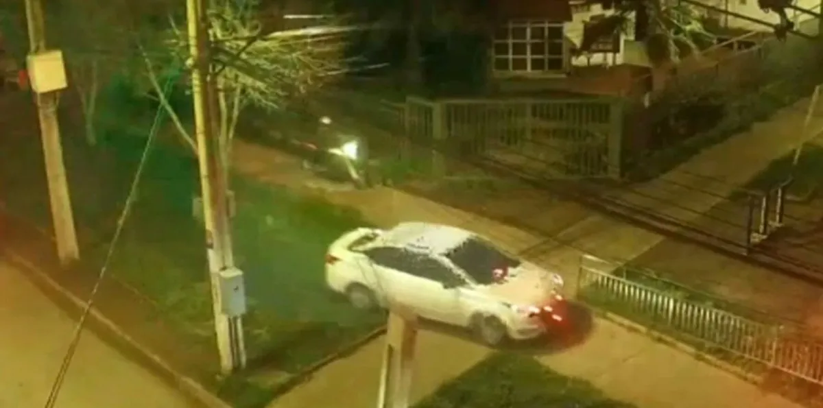 Persecución policial en Peñalolén terminó con dos detenidos tras intento de atropello a carabinero